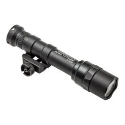 SureFire - M600U Scout Light 6-Volt Ultra-High-Output LED Våbenlygte (1000 Lumen) -Beklædning - Jagt Butik Surefire M600U Z68 BK 03.w610.h610.fill