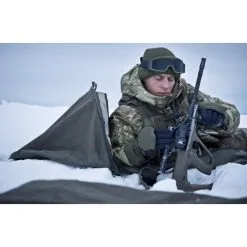 Carinthia - TRG GORE-TEX Regnjakke Olivengrøn -Beklædning - Jagt Butik carinthia soldat art cover 3.w610.h610.fill 1